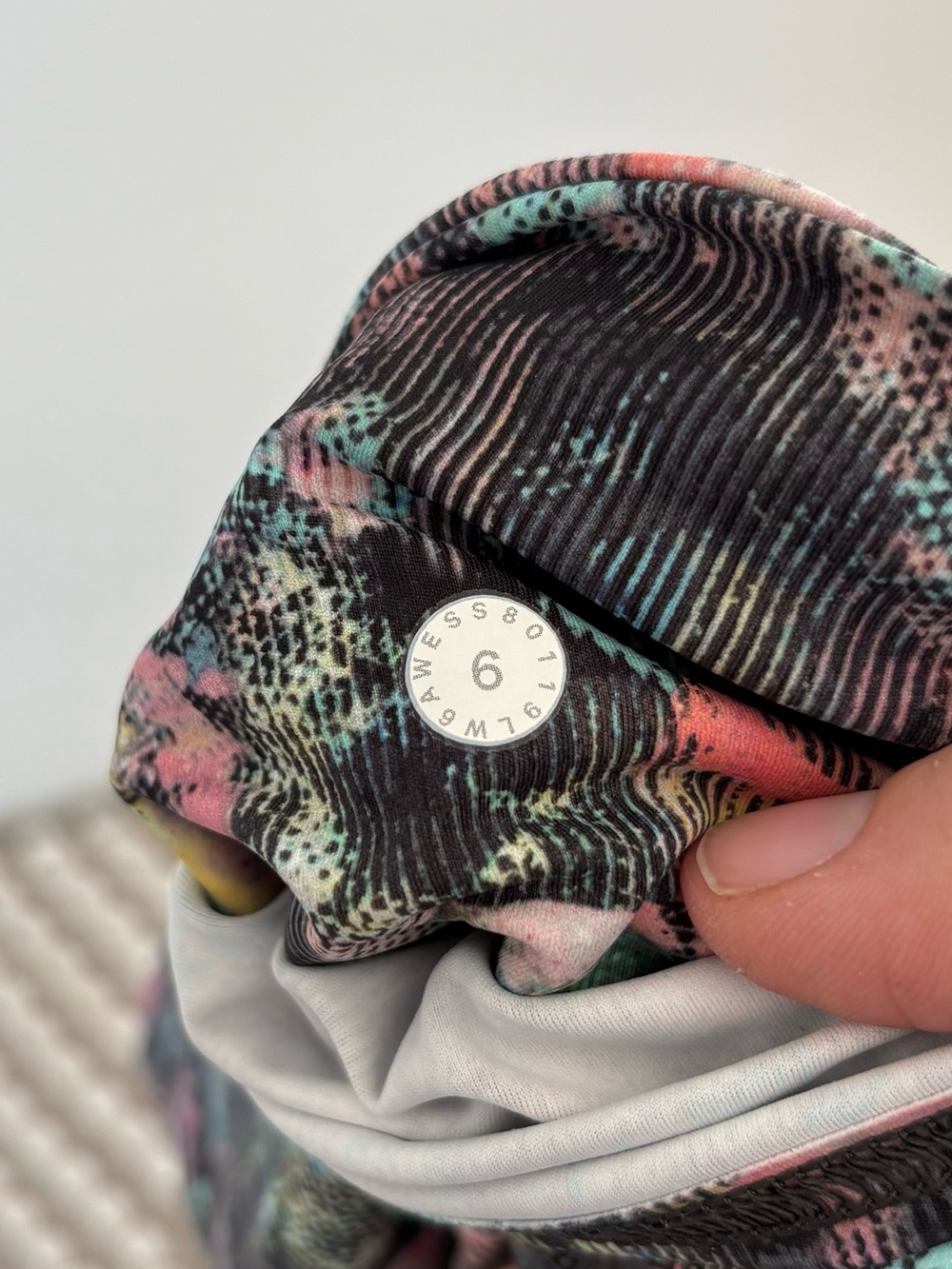 Lululemon Fast & Free Crop Leggings Size 6 Floral Abstract Side Pockets⁠ - Picture 8 of 8